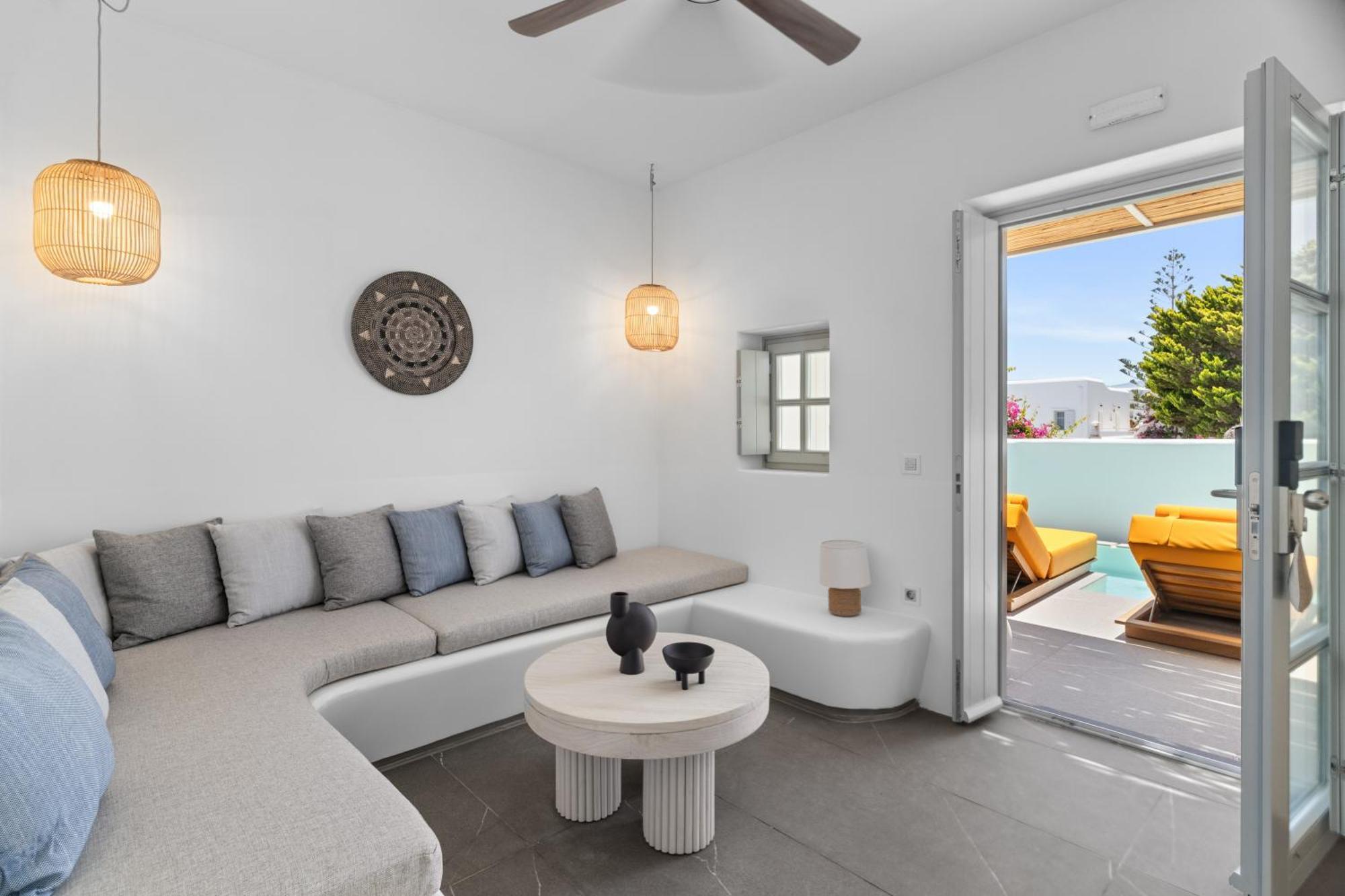 Mr & Mrs White Paros Suites & More Náoussa Chambre photo